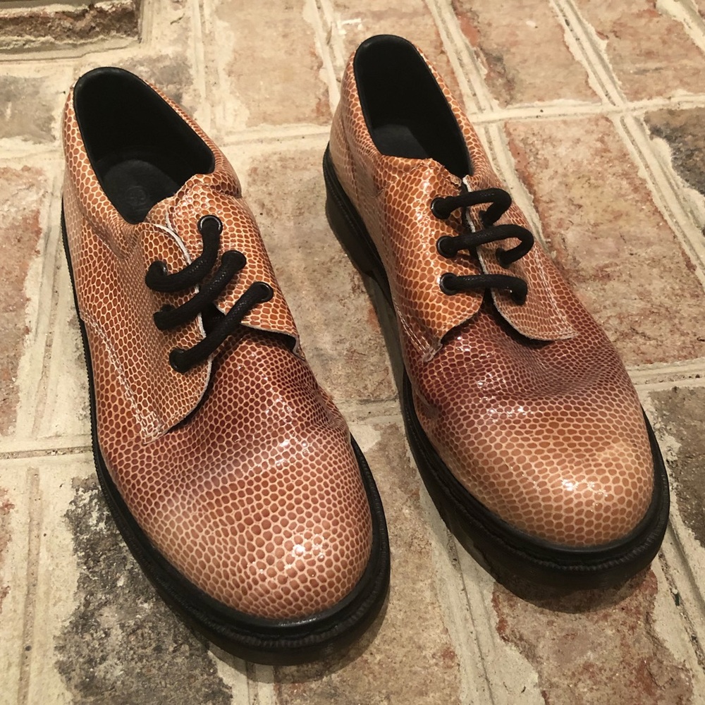 Topshop pink croc-effect oxfords